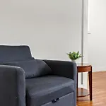 Cozy 2-Floor Home 5Br 3Ba 2 Kitchens Backyard